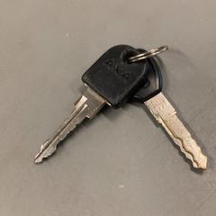 Kľúč od bicykla 1 AXA en 1 Abus, ako bolo nahlásené IKEA Haarlem pomocou iLost