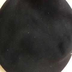 Kleding - pet, como reportado por Centraal magazijn utilizando o iLost