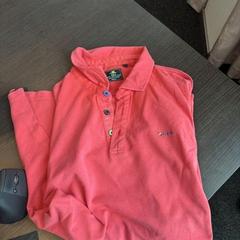 Polo and boots Red, zoals gemeld door Haven Hotel Rotterdam met iLost