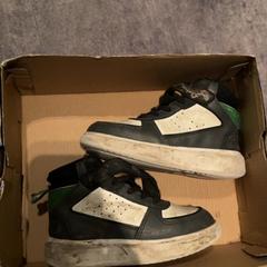 Obuv, jak nahlášeno Van der Valk Hotel Haarlem pomocí iLost