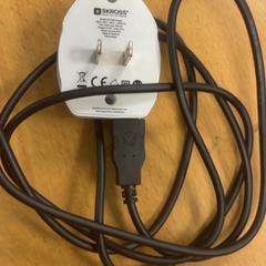 Adaptador, segundo informou Inntel Hotels Amsterdam Centre usando iLost