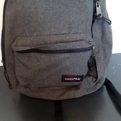 Rugtas, ha sido reportado por Qbuzz servicepunt  Emmen con iLost