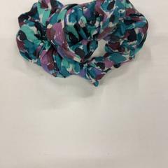 Scrunchie, jak nahlášeno IKEA横浜 pomocí iLost