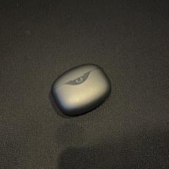 Sluchátko, jak nahlášeno Van der Valk Hotel Utrecht pomocí iLost