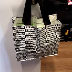 Tasje, zoals gemeld door Qbuzz ZHN met iLost