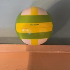 Míč, jak nahlášeno Familie Resort Molenwaard pomocí iLost