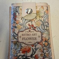 Kártyatartó Pernet, amint azt HTM az iLost segítségével jelentette.