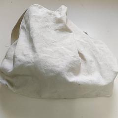 Tas - Stoffen draagtas، كما تم الإبلاغ عنه بواسطة Centraal magazijn عبر iLost