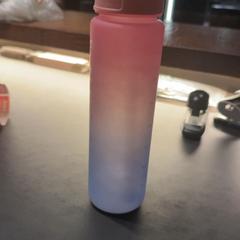 Botella, segundo informou Van der Valk Hotel Houten usando iLost