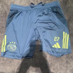 Sportbyxor, rapporterat av Van der Valk Hotel Haarlem med iLost