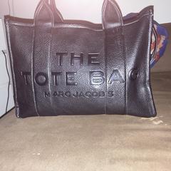 The tote bag Marc Jacobs tas, jak zgłoszono do iLost