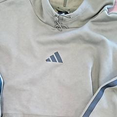 Sweat à capuche, a été signalé par CARS HANGARD utilisant iLost
