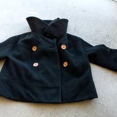 衣類 - Jas zwart がiLostで Centraal magazijn によって報告されました