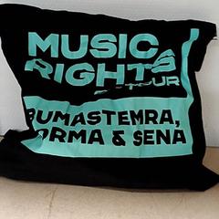 Bolsa Zwart, segundo informou Qbuzz GD Groningen Peizerweg usando iLost