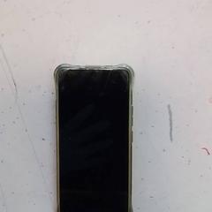 Telefone, como reportado por Hermes Eindhoven utilizando o iLost