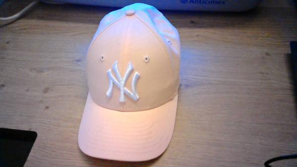 Pet roze NY