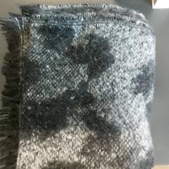 Kleding  - Sjaal، كما تم الإبلاغ عنه بواسطة Centraal magazijn عبر iLost