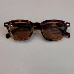 Lunette de soleil, a été signalé par IKEA Nantes utilisant iLost