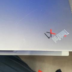 ラップトップ がiLostで Rotterdam The Hague Airport によって報告されました