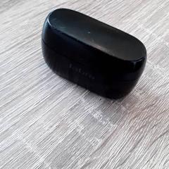 Earplug holder, as reported by EBS Tramplein using iLost