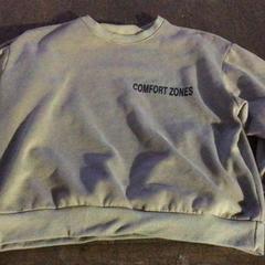 كنزة صوفية Grijs، كما تم الإبلاغ عنه بواسطة De Heeren van Aemstel عبر iLost