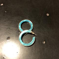 Oorbellen blauw, as reported by Van der Valk Hotel Veenendaal using iLost