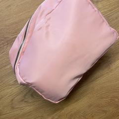 Táska, amint azt HTM az iLost segítségével jelentette.