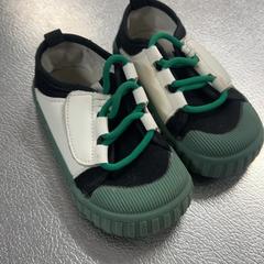 Kinderschoentjes, gisa salatu by IKEA Amsterdam iLost erabiliz