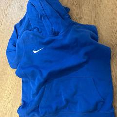 스웨터 Nike blauw, iLost를 사용하여 Regio Oost-Vlaanderen에 보고됨
