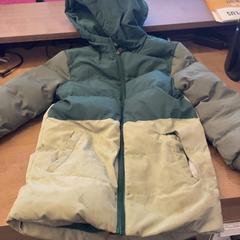 Jacka Kindermaatje van de HEMA, rapporterat av Pathé Arnhem med iLost