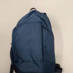 Mochila, ha sido reportado por Regio West-Vlaanderen con iLost