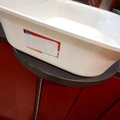 Bassine, segundo informou IKEA Nice Saint Isidore usando iLost