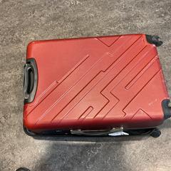 슈트케이스 Op naam van idrissali, iLost를 사용하여 Gemeente Amsterdam에 보고됨