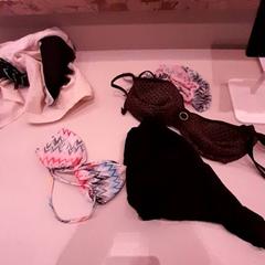 Zwemkleding, zoals gemeld door Van der Valk Hotel Schiphol met iLost