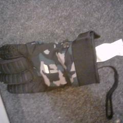 Luvas reusch, segundo informou SnowWorld Landgraaf usando iLost