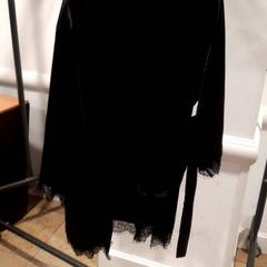 Blouse, zoals gemeld door Grand Hotel Amrath Kurhaus met iLost