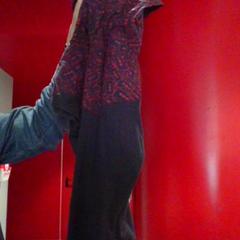 Pulóver Dark blue, amint azt MEININGER Hotel Roma Termini az iLost segítségével jelentette.