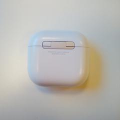 Airpod case، كما تم الإبلاغ عنه عبر iLost