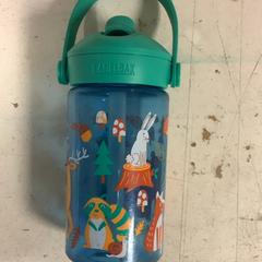 Botella, segundo informou Artis usando iLost