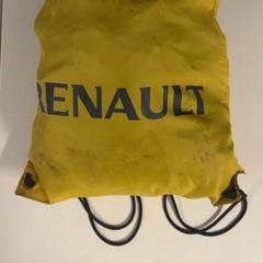 Motxilla rugzak, segons ha informat Pathé Schouwburgplein mitjançant iLost