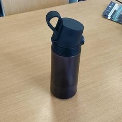 마시는 병, iLost를 사용하여 Centraal magazijn에 보고됨