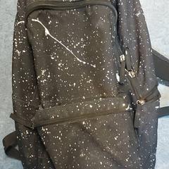 Mochila, ha sido reportado por Regio Oost-Vlaanderen con iLost
