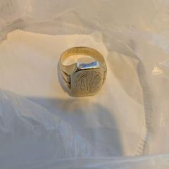 Prsten, jak nahlášeno Inntel Hotels Utrecht Centre pomocí iLost