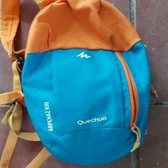 Mochila, segundo informou Regio Antwerpen - Brussel usando iLost