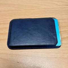 Titolare della carta M.C.Schroff, come riportato da Gemeente Roermond utilizzando iLost