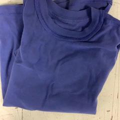 Ing Blauw shirt, amint azt Artis az iLost segítségével jelentette.