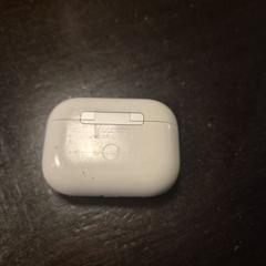 Apple Earbuds in the Hague، كما تم الإبلاغ عنه عبر iLost