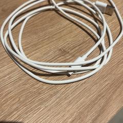 Carregador, como reportado por Van der Valk Hotel Eindhoven - Best utilizando o iLost