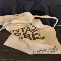 Tasje, como reportado por Syntus Provincie Utrecht utilizando o iLost