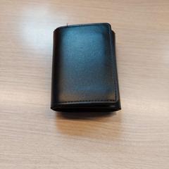 財布 Trembloy がiLostで Regio Limburg - Leuven によって報告されました